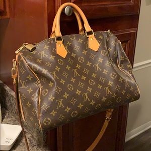 Real Lou Vuitton cross body bag!